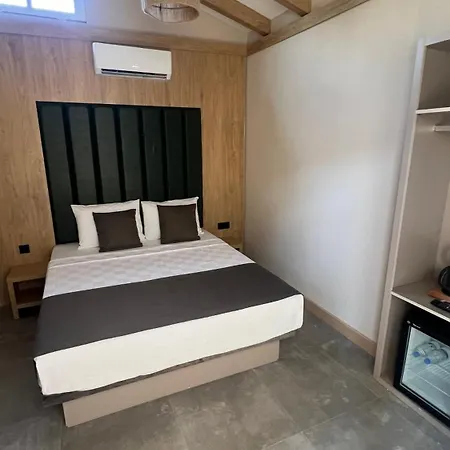 Perast Garden Hotel
