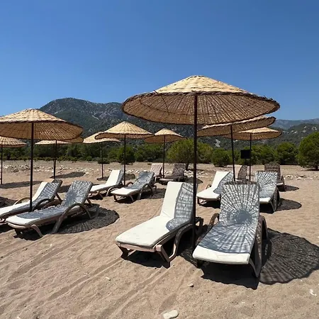 Perast Garden Hotel *
