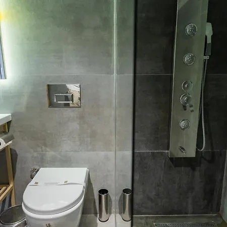 Hotell Perast Garden Çıralı