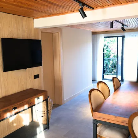 Perast Garden Hotel *