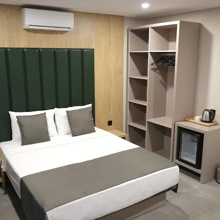 Perast Garden Otel Çıralı