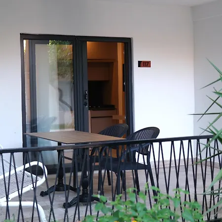 Hotel Perast Garden Çıralı