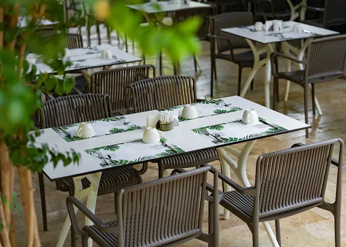 Perast Garden Отель Чирали