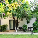 酒店 Perast Garden *